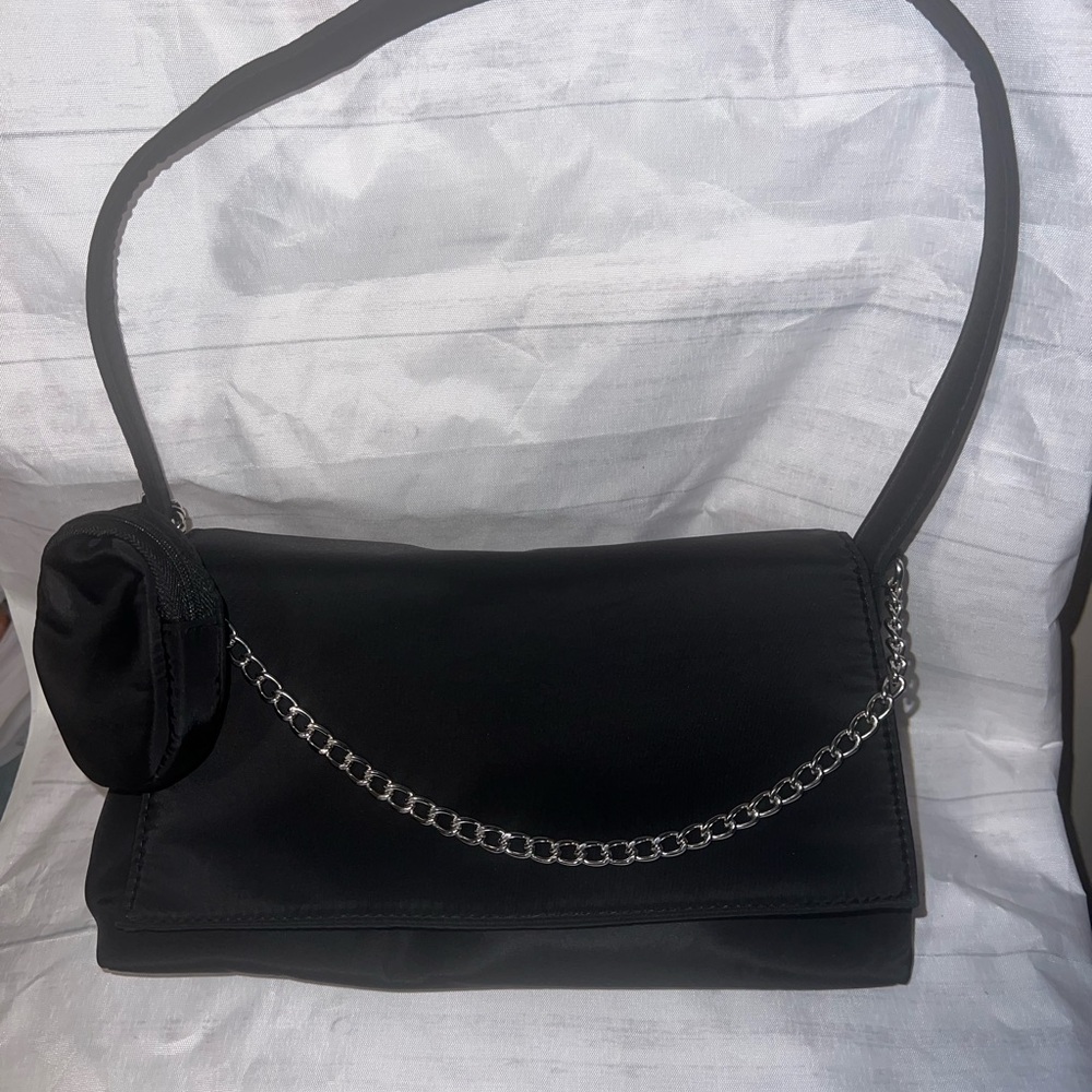 Elegant Black Chain Shoulder Bag